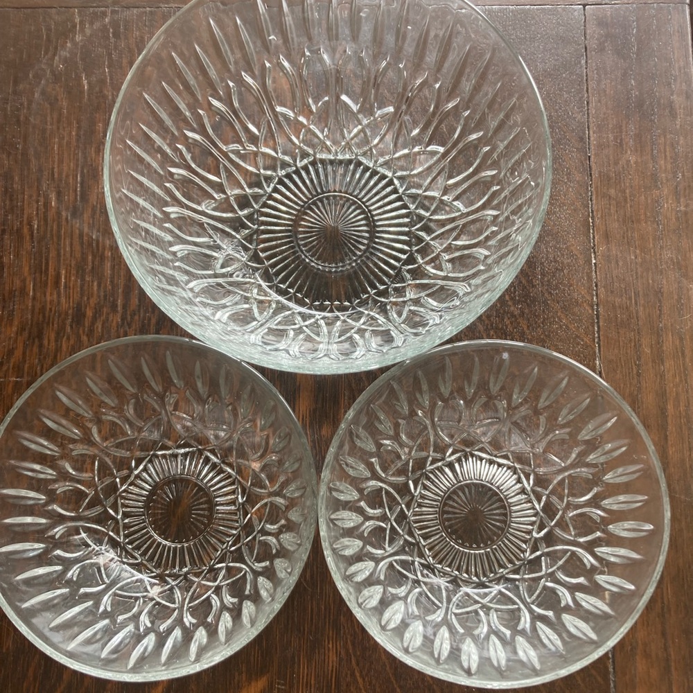 Vintage Crystal Pasari Bowls